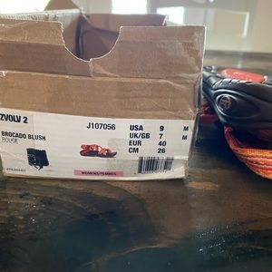 Chaco orange women sandals